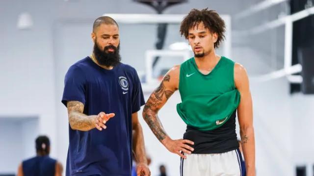 星空体育app官方网站-独行侠新秀中锋持续闪耀，皆因背后有位名师指点