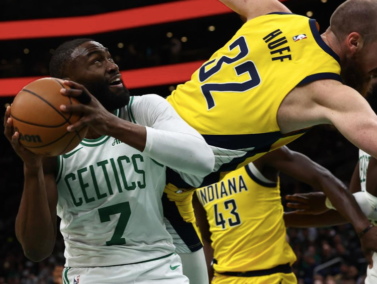 星空体育app-15分大胜东部垫底队！布朗连续爆发，西亚卡姆32+10独木难支